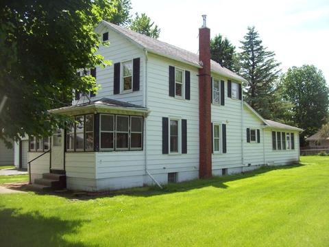 418 Whitver St, Walnut, IL 61376 photo 1