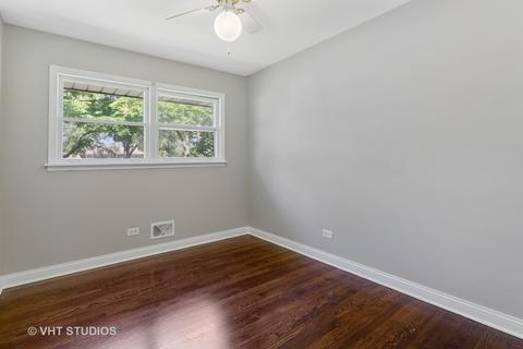 319 Crescent Dr, Glenview, IL 60025 photo 8