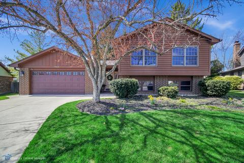 1462 Huntleigh Ct, Wheaton, IL 60189 photo 1