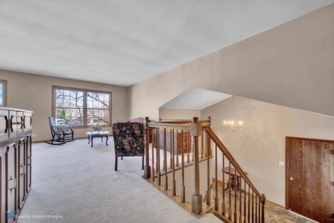 1462 Huntleigh Ct, Wheaton, IL 60189 photo 3