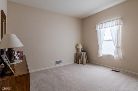 915 Eineke Blvd, Algonquin, IL 60102 photo 12