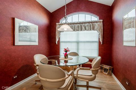 915 Eineke Blvd, Algonquin, IL 60102 photo 7