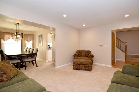 3230 Gresham Ln E, Aurora, IL 60504 photo 5
