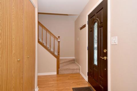 3230 Gresham Ln E, Aurora, IL 60504 photo 2