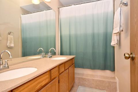 3230 Gresham Ln E, Aurora, IL 60504 photo 18
