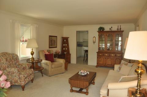 326 Heine Ave, Elgin, IL 60123 photo 3