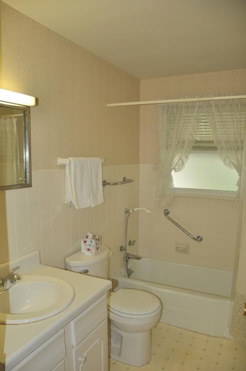 326 Heine Ave, Elgin, IL 60123 photo 12