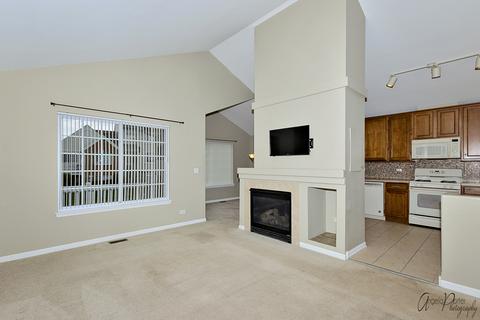 2011 Concord Dr, Mchenry, IL 60050 photo 2