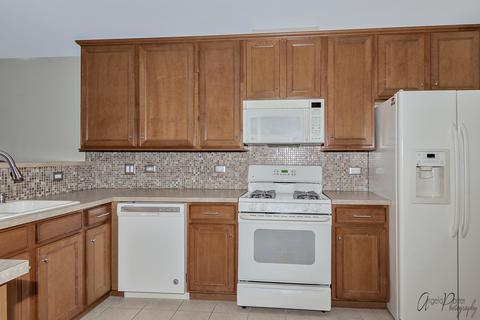 2011 Concord Dr, Mchenry, IL 60050 photo 10