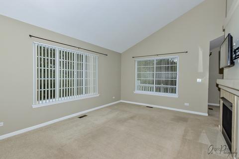 2011 Concord Dr, Mchenry, IL 60050 photo 4