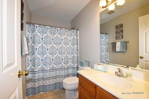 335 Buckingham Cir #D, Elgin, IL 60120 photo 10