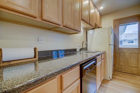 140 E Bradley St, Des Plaines, IL 60016 photo 9