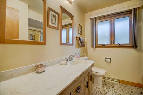 140 E Bradley St, Des Plaines, IL 60016 photo 13