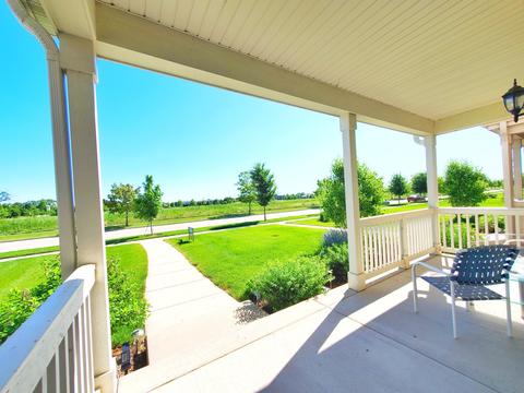 3644 Daisy Ln, Elgin, IL 60124 photo 2