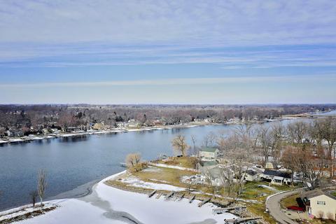 908 Laguna Dr, Mchenry, IL 60051 photo 24