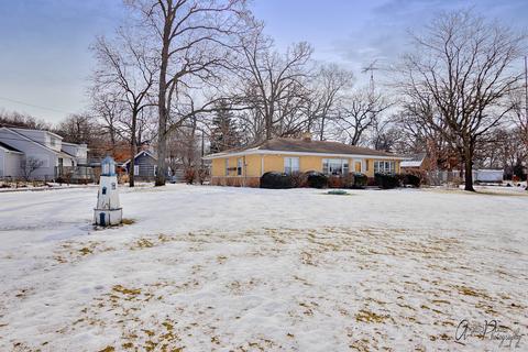 908 Laguna Dr, Mchenry, IL 60051 photo 4