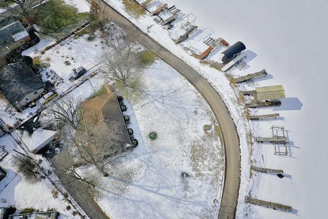 908 Laguna Dr, Mchenry, IL 60051 photo 8