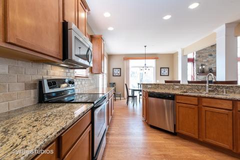 1444 Walnut Dr, West Dundee, IL 60118 photo 7
