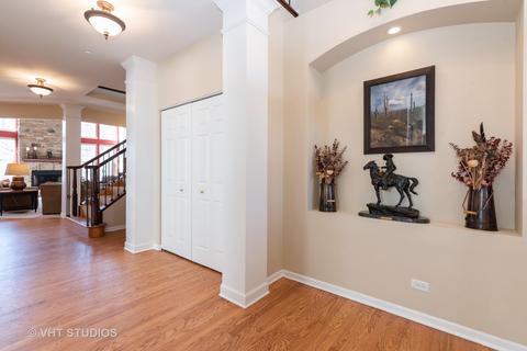1444 Walnut Dr, West Dundee, IL 60118 photo 4