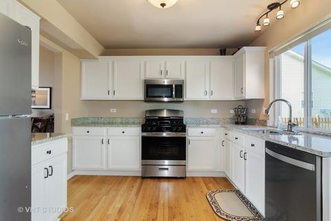 1298 Deerpath Cir, Aurora, IL 60506 photo 8