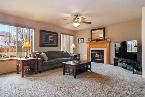 1298 Deerpath Cir, Aurora, IL 60506 photo 12