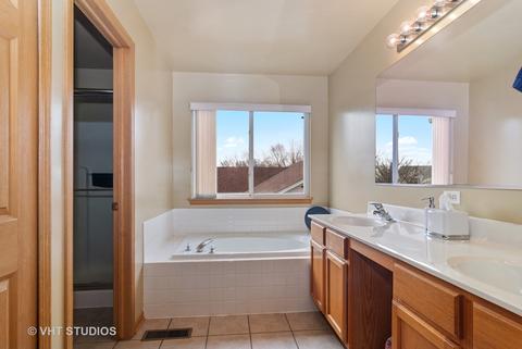 1298 Deerpath Cir, Aurora, IL 60506 photo 16