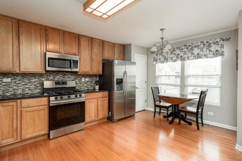 2406 Emily Ln, Elgin, IL 60124 photo 5