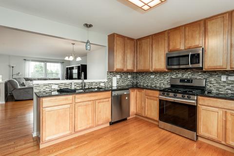 2406 Emily Ln, Elgin, IL 60124 photo 6
