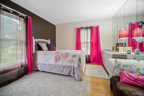 833 N Spring St, Elgin, IL 60120 photo 18
