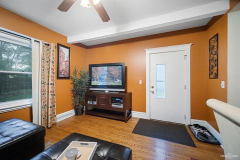833 N Spring St, Elgin, IL 60120 photo 15