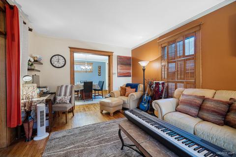 833 N Spring St, Elgin, IL 60120 photo 7