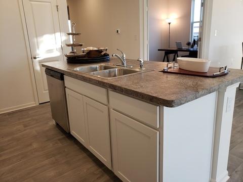 923 Darwin St, North Aurora, IL 60542 photo 12