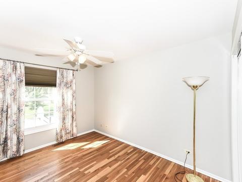 1150 Lancaster Ct, Hoffman Estates, IL 60169 photo 17