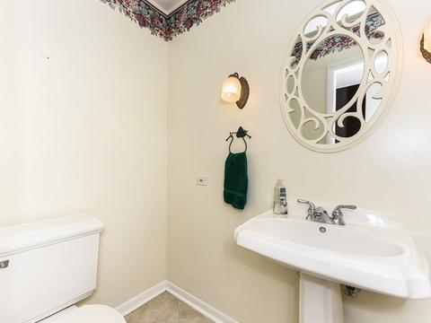 1150 Lancaster Ct, Hoffman Estates, IL 60169 photo 11