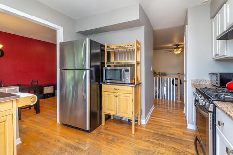 1525 Brookside Dr, Hoffman Estates, IL 60169 photo 7