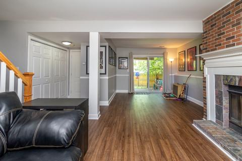 1525 Brookside Dr, Hoffman Estates, IL 60169 photo 22