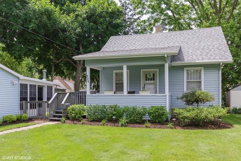 920 Cedar Ave, Elgin, IL 60120 photo 2