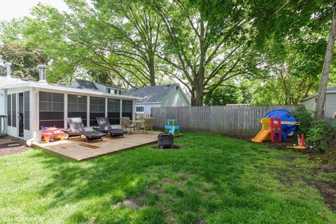 920 Cedar Ave, Elgin, IL 60120 photo 18