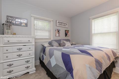 920 Cedar Ave, Elgin, IL 60120 photo 9