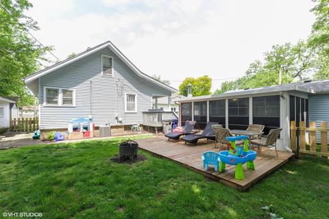 920 Cedar Ave, Elgin, IL 60120 photo 19