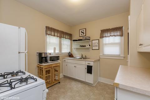 920 Cedar Ave, Elgin, IL 60120 photo 6