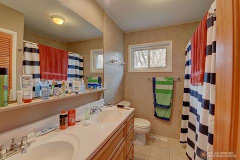 225 Kellogg Pl, Wheaton, IL 60187 photo 8