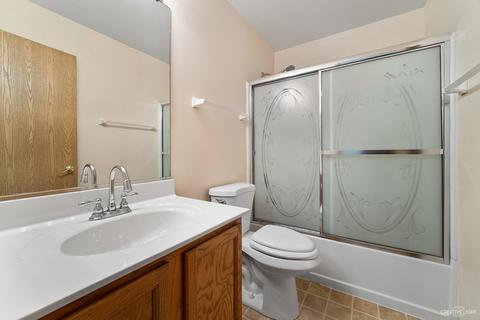 1248 Yellowpine Dr, Aurora, IL 60506 photo 13