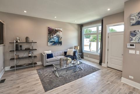 501 E 43rd St, Chicago, IL 60653 photo 9