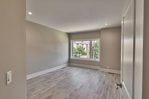 501 E 43rd St, Chicago, IL 60653 photo 16