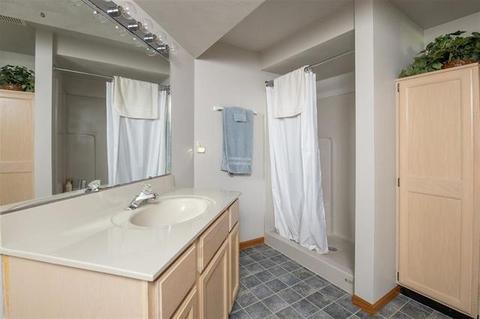 10416 Kings Ct, Roscoe, IL 61073 photo 17
