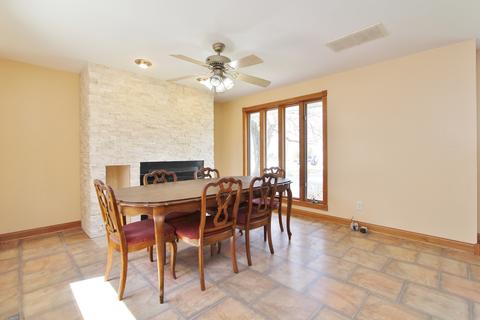 445 W 3rd St, Braidwood, IL 60408 photo 8