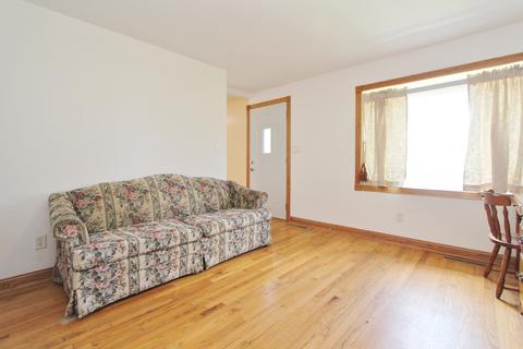 445 W 3rd St, Braidwood, IL 60408 photo 11