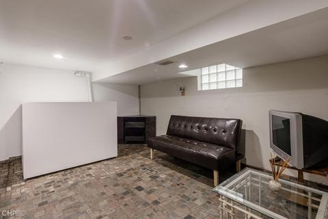 8807 S Ridgeland Ave, Chicago, IL 60617 photo 25