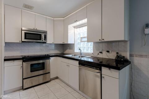 8807 S Ridgeland Ave, Chicago, IL 60617 photo 8
